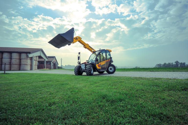 MINI_AGRI_20.4_SMART_02